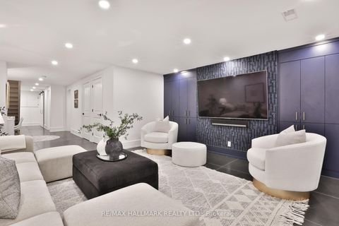 Photo 36 at 553 Davisville Avenue, Mount Pleasant East, Toronto