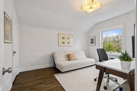 Photo 25 at 180 Moore Avenue, Moore Park, Toronto