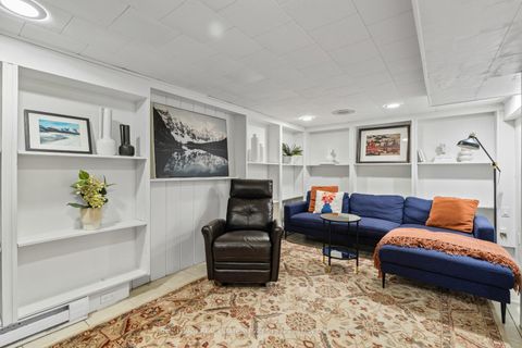 Photo 33 at 180 Moore Avenue, Moore Park, Toronto