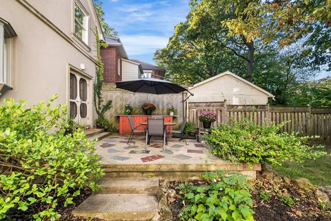 Photo 36 at 180 Moore Avenue, Moore Park, Toronto