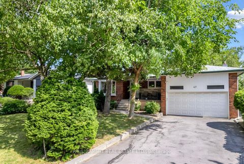 Photo 0 at 47 Ladyslipper Court, Bayview Glen, Markham