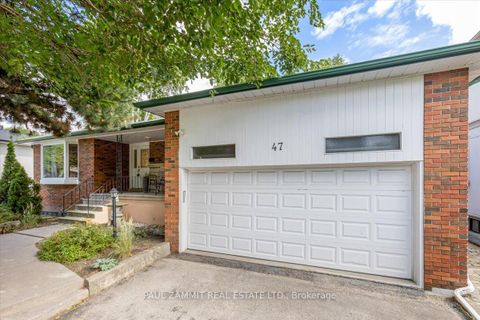 Photo 1 at 47 Ladyslipper Court, Bayview Glen, Markham