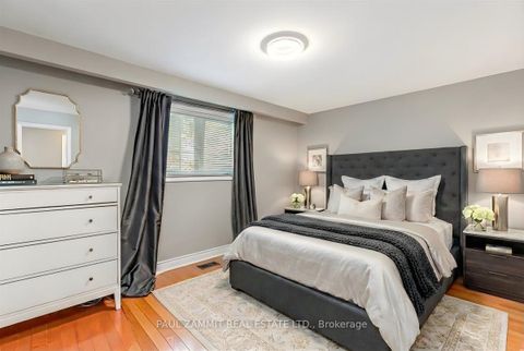 Photo 13 at 47 Ladyslipper Court, Bayview Glen, Markham