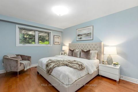 Photo 17 at 47 Ladyslipper Court, Bayview Glen, Markham