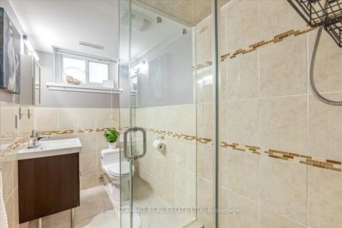 Photo 32 at 47 Ladyslipper Court, Bayview Glen, Markham