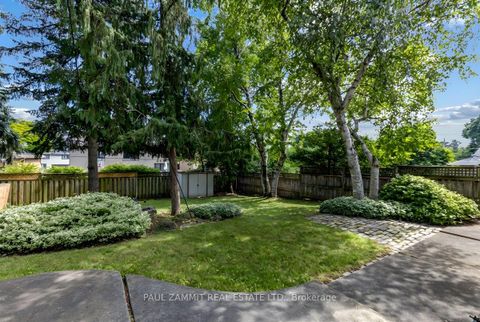Photo 36 at 47 Ladyslipper Court, Bayview Glen, Markham