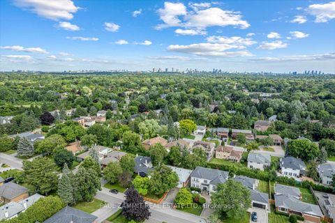 Photo 41 at 47 Ladyslipper Court, Bayview Glen, Markham