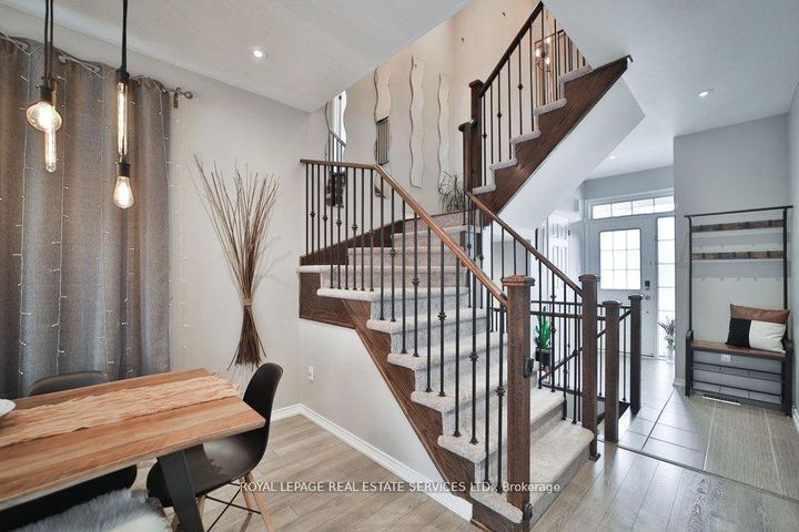 Photo 8 at 15 Mcallistar Drive, Binbrook, Hamilton