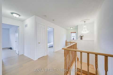 Photo 30 at 6 Linsmary Court, Greensborough, Markham