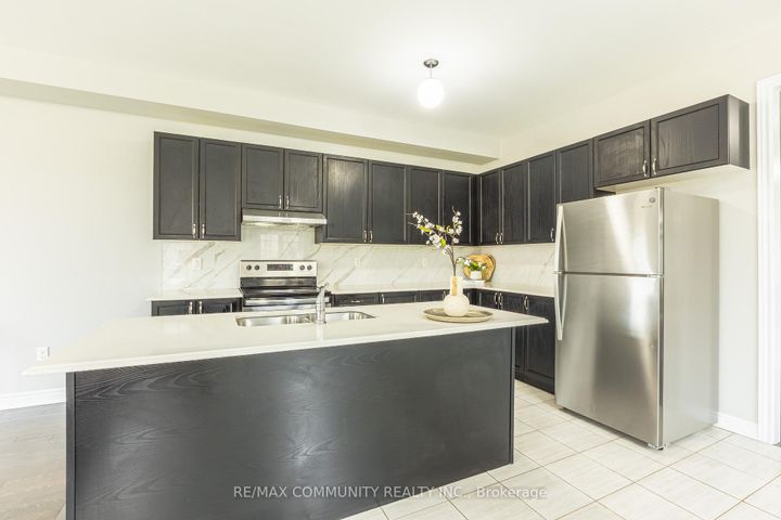 Photo 14 at 2 Titan Trail, Cedarwood, Markham