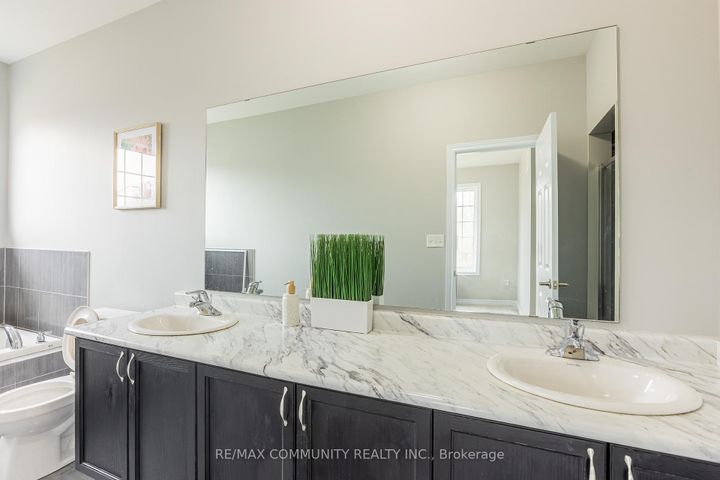 Photo 16 at 2 Titan Trail, Cedarwood, Markham