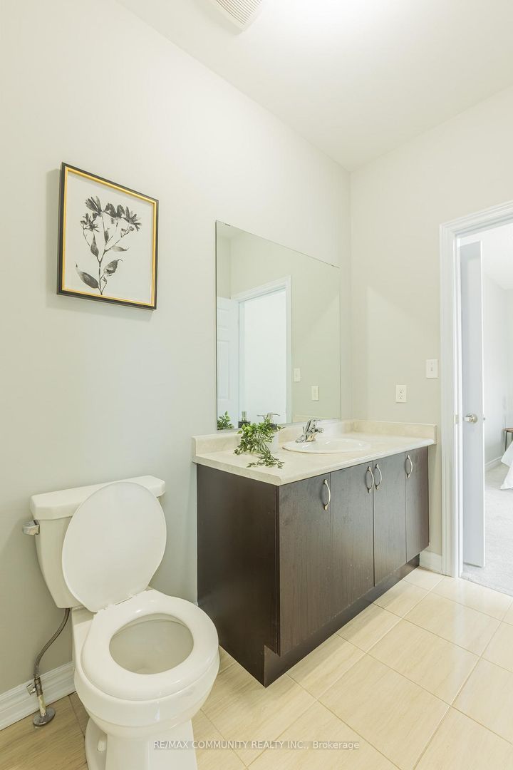 Photo 34 at 2 Titan Trail, Cedarwood, Markham