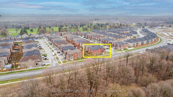 Photo 45 at 2 Titan Trail, Cedarwood, Markham