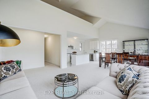 Photo 5 at 4 Palmira Drive, Sutton & Jackson's Point, Georgina