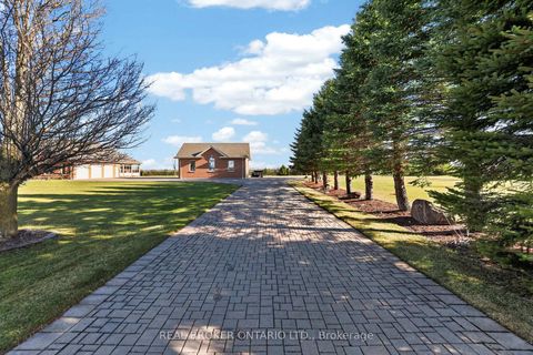 Photo 2 at 3421 Cole Road, Queensville, East Gwillimbury