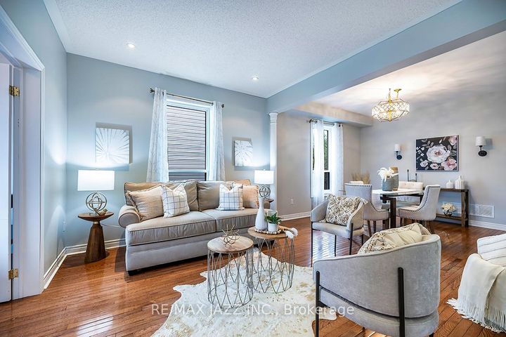 Photo 5 at 226 Roseborough Court, Port Perry, Scugog