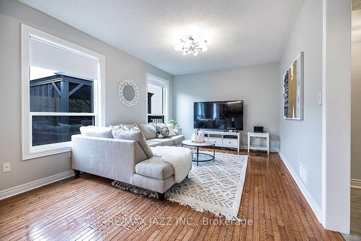 Photo 19 at 226 Roseborough Court, Port Perry, Scugog