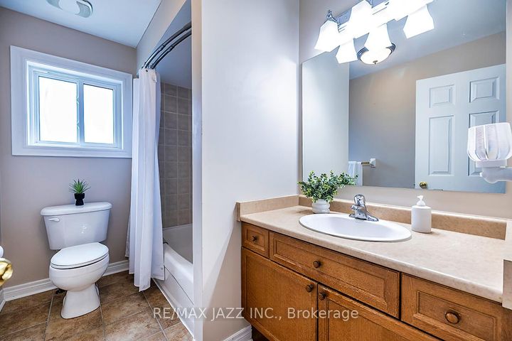 Photo 31 at 226 Roseborough Court, Port Perry, Scugog