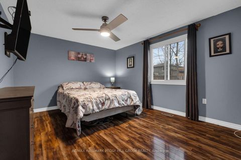 Photo 9 at 13 Coles Street, Sunnidale, Barrie