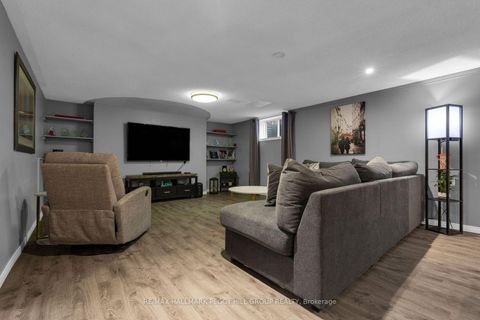 Photo 11 at 13 Coles Street, Sunnidale, Barrie