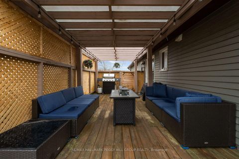 Photo 15 at 13 Coles Street, Sunnidale, Barrie