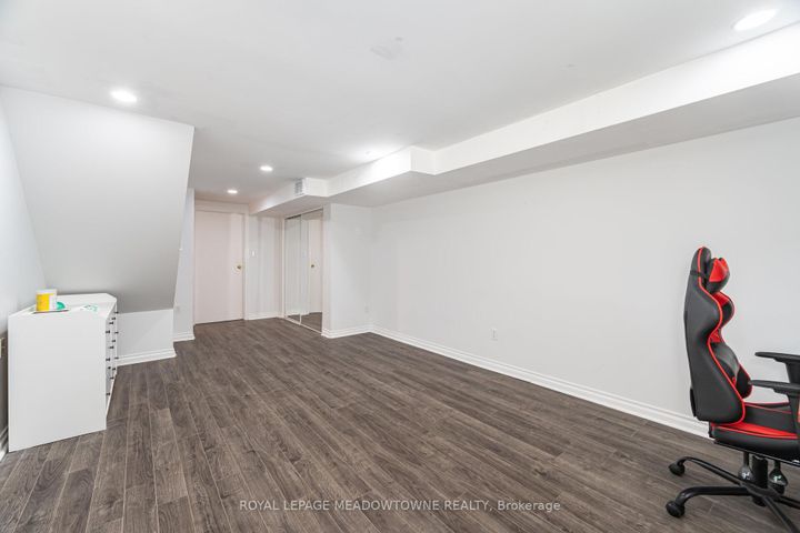 Photo 27 at 15B - 5865 Dalebrook Crescent, Central Erin Mills, Mississauga