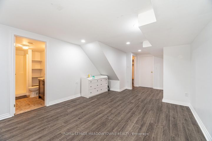 Photo 28 at 15B - 5865 Dalebrook Crescent, Central Erin Mills, Mississauga