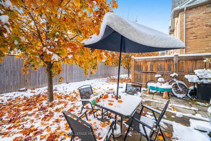 Photo 33 at 15B - 5865 Dalebrook Crescent, Central Erin Mills, Mississauga