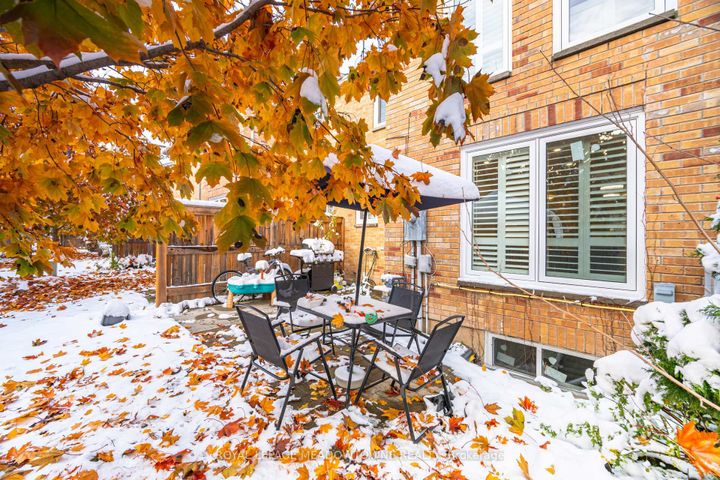 Photo 34 at 15B - 5865 Dalebrook Crescent, Central Erin Mills, Mississauga