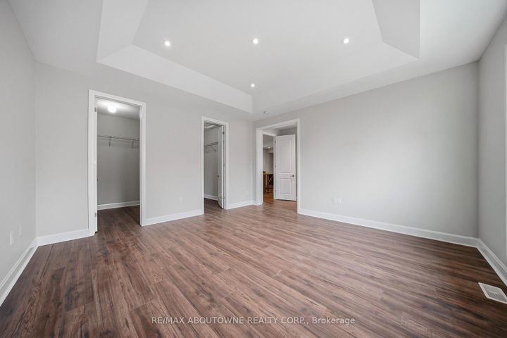 Photo 26 at 224 Cherryhurst Road, GO Glenorchy, Oakville