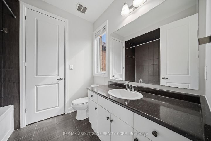 Photo 36 at 224 Cherryhurst Road, GO Glenorchy, Oakville