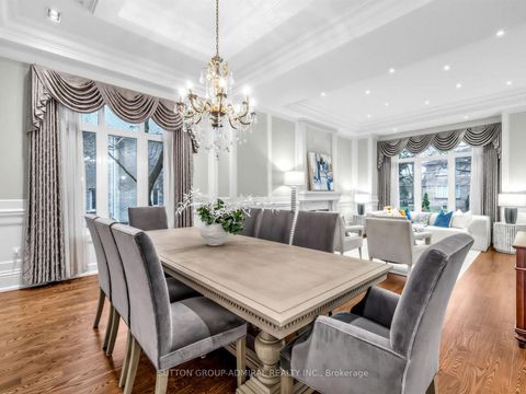 Photo 5 at 5 Lloydminster Crescent, Willowdale East, Toronto