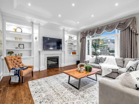 Photo 6 at 5 Lloydminster Crescent, Willowdale East, Toronto