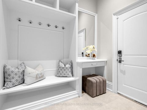 Photo 7 at 5 Lloydminster Crescent, Willowdale East, Toronto