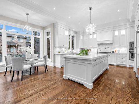 Photo 8 at 5 Lloydminster Crescent, Willowdale East, Toronto