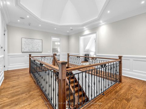 Photo 31 at 5 Lloydminster Crescent, Willowdale East, Toronto