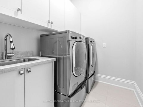 Photo 34 at 5 Lloydminster Crescent, Willowdale East, Toronto