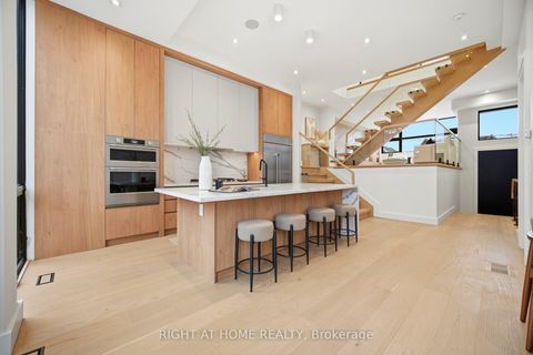 Photo 6 at 287 Valermo Drive, Alderwood, Toronto