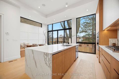 Photo 7 at 287 Valermo Drive, Alderwood, Toronto