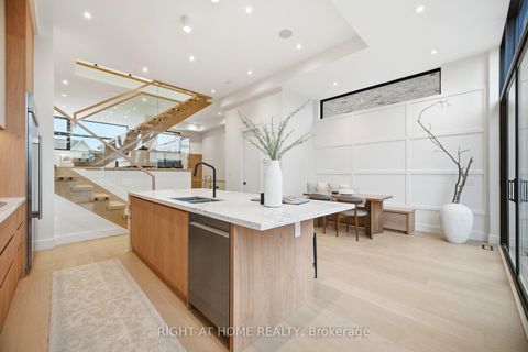 Photo 8 at 287 Valermo Drive, Alderwood, Toronto