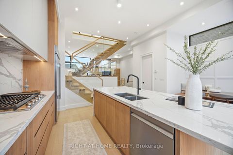 Photo 11 at 287 Valermo Drive, Alderwood, Toronto