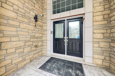 Photo 4 at 12 Castle Rock Court, Cedarwood, Markham