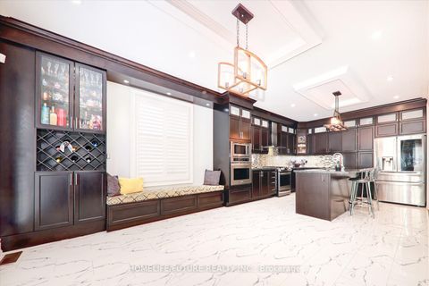 Photo 16 at 12 Castle Rock Court, Cedarwood, Markham