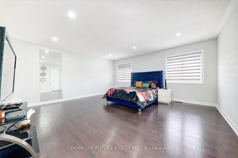 Photo 24 at 12 Castle Rock Court, Cedarwood, Markham