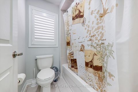 Photo 32 at 12 Castle Rock Court, Cedarwood, Markham