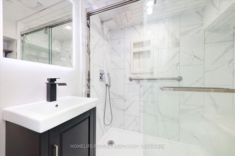 Photo 36 at 12 Castle Rock Court, Cedarwood, Markham