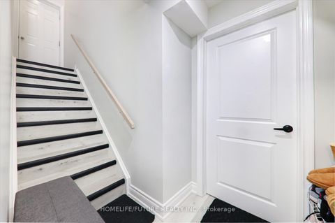 Photo 37 at 12 Castle Rock Court, Cedarwood, Markham