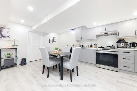 Photo 38 at 12 Castle Rock Court, Cedarwood, Markham