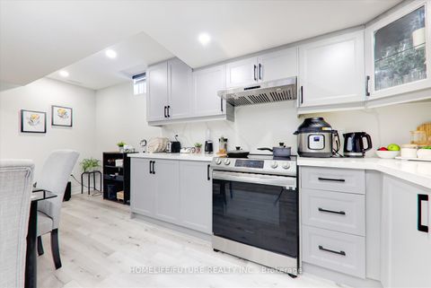 Photo 39 at 12 Castle Rock Court, Cedarwood, Markham