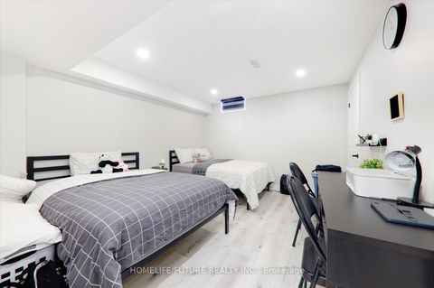 Photo 44 at 12 Castle Rock Court, Cedarwood, Markham